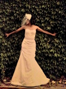 ivy background wedding picture Lena Porter Detroit ivy background wedding picture Lena Porter