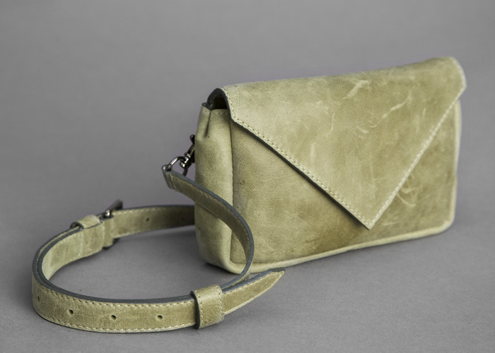 leather fanny pack in vintage green color